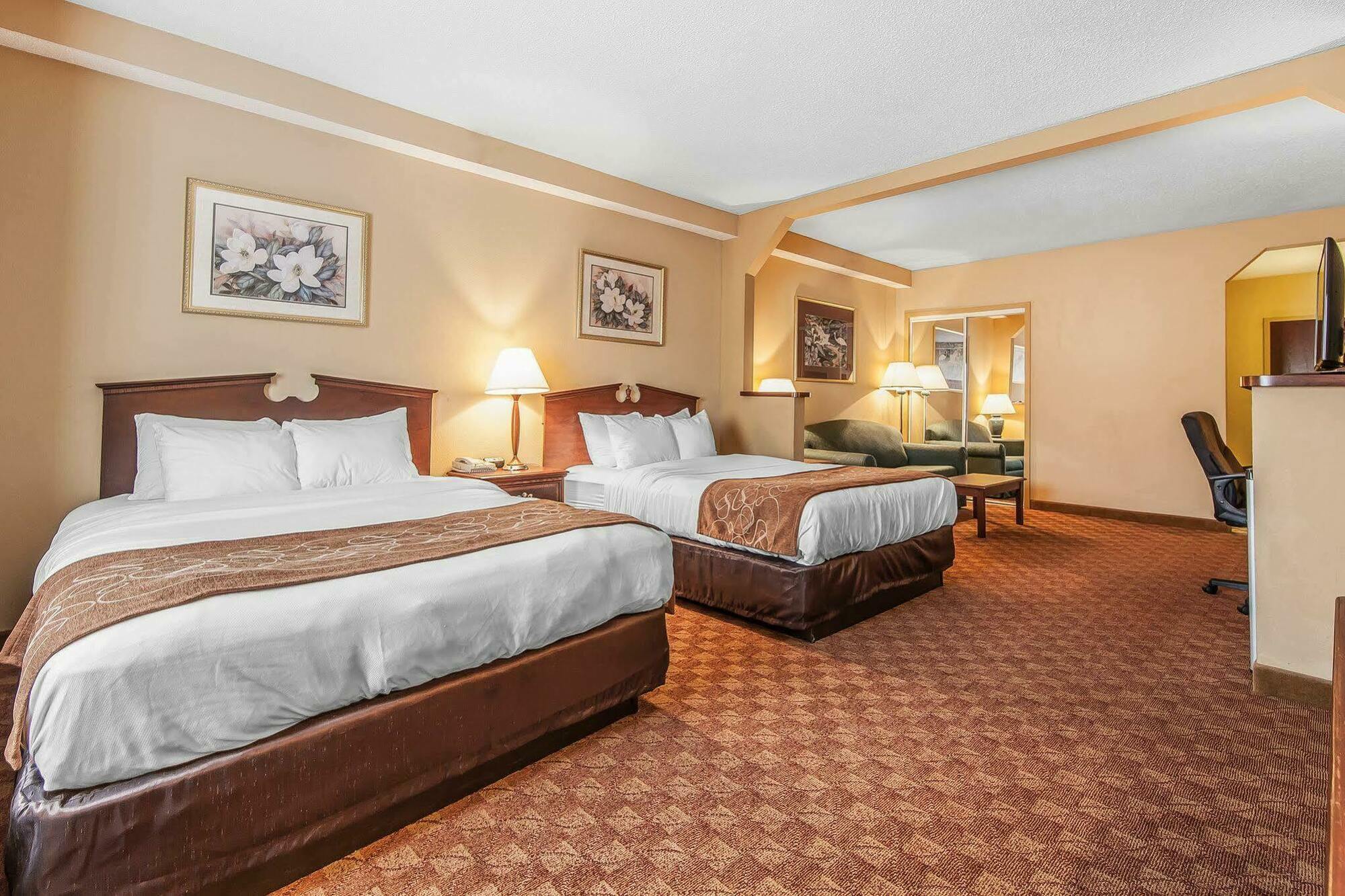 คอมฟอร์ท สวีทส์ แอร์พอร์ต Hotel อัลคอ ภายนอก รูปภาพ